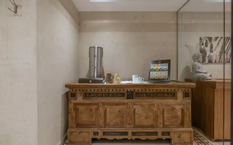 Teebar im Wellnessbereich - Hotel Kerschdorfer, Kaltenbach Zillertal