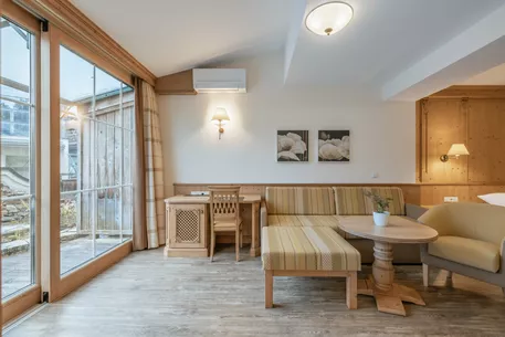 Hotel Kerschdorfer Zillertal Juniorsuite Tirol Sitzecke