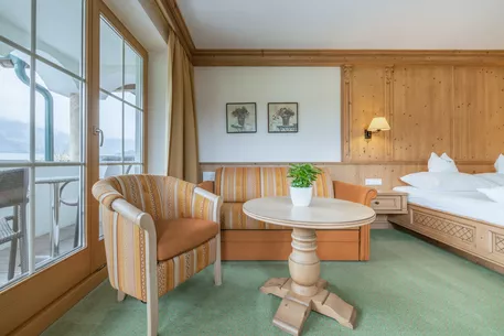 Hotel Kerschdorfer Zillertal Juniorsuite Zillertal Sitzecke