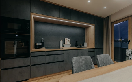 Küche_im_Appartement_Auszeit_Kerschdorfer_Kaltenbach_Zillertal